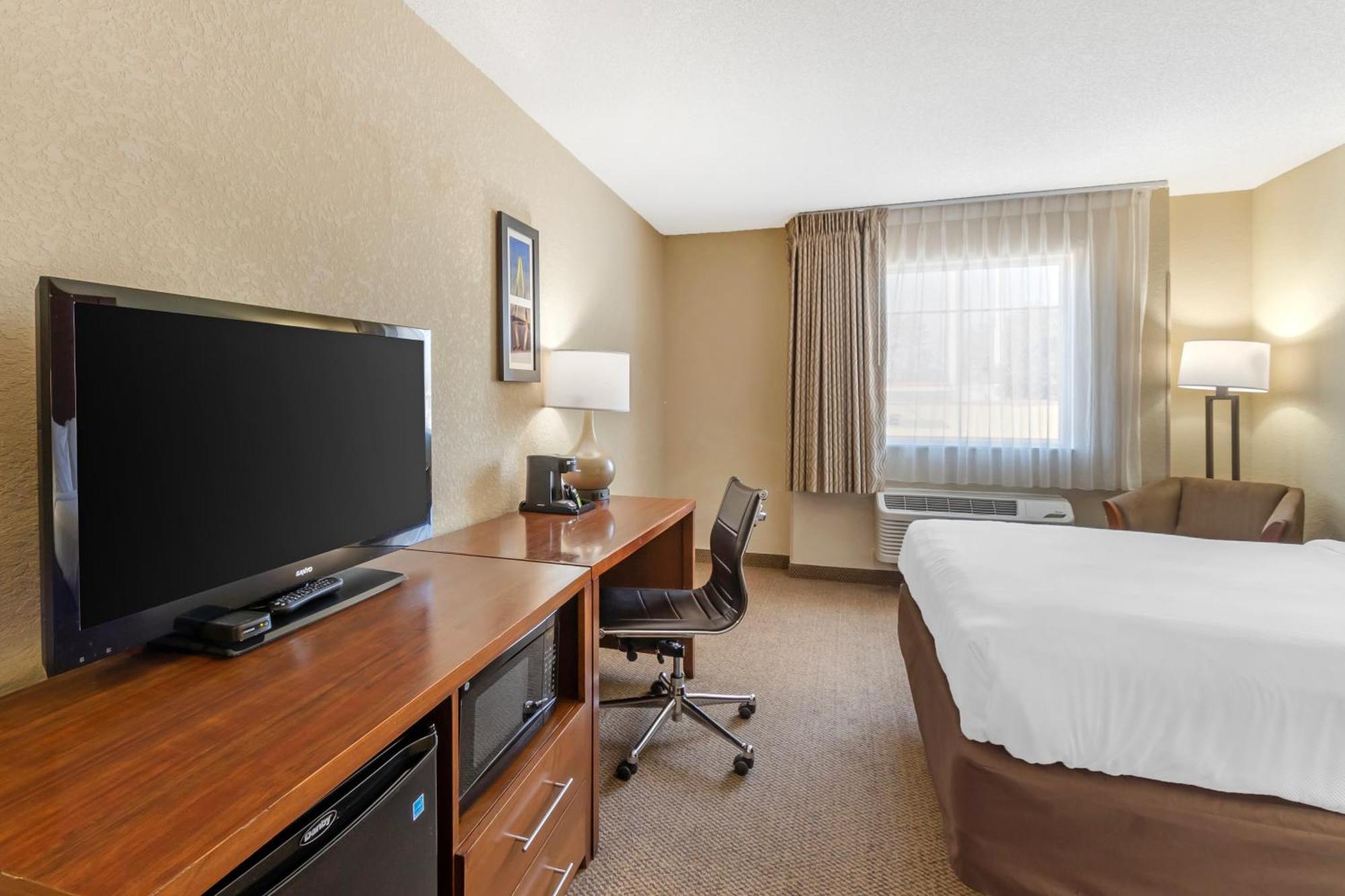 Comfort Inn & Suites Airport Convention Center Север Чарлстон Экстерьер фото