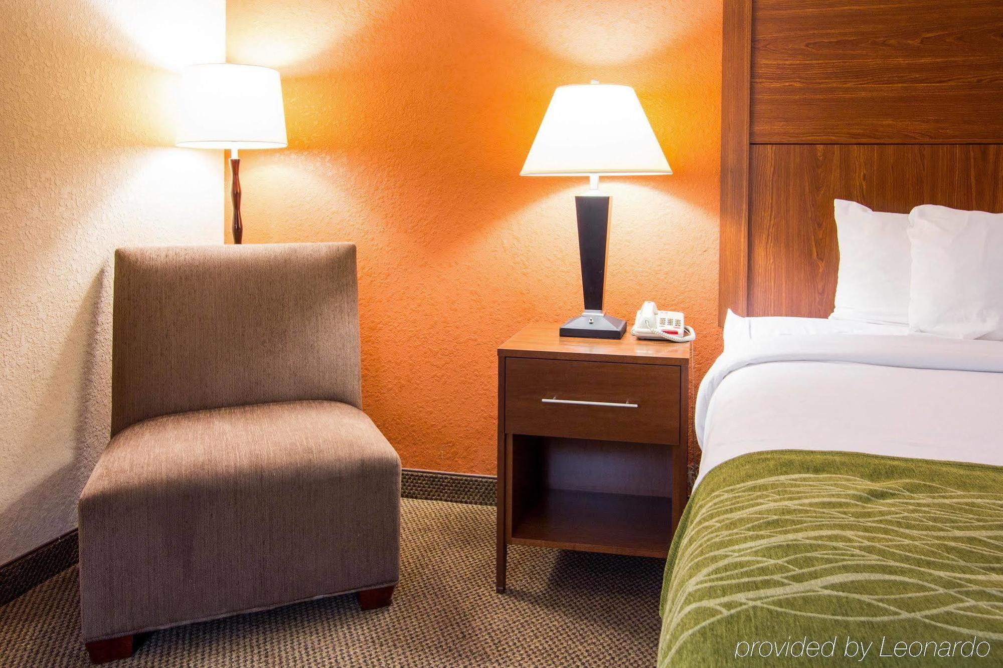Comfort Inn & Suites Airport Convention Center Север Чарлстон Экстерьер фото