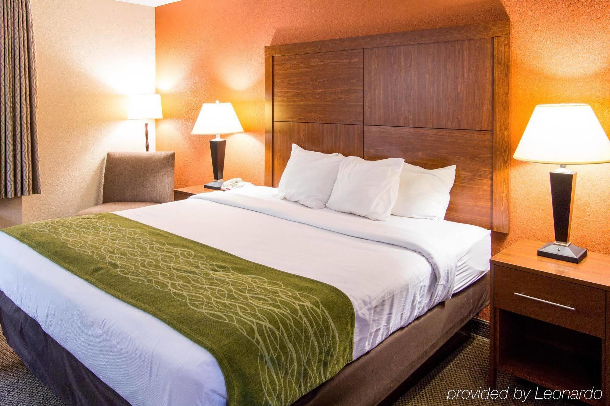 Comfort Inn & Suites Airport Convention Center Север Чарлстон Экстерьер фото
