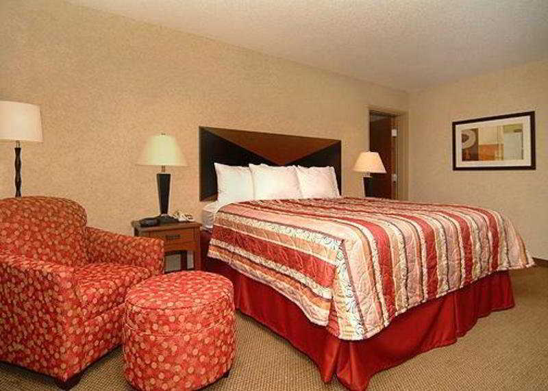 Comfort Inn & Suites Airport Convention Center Север Чарлстон Экстерьер фото